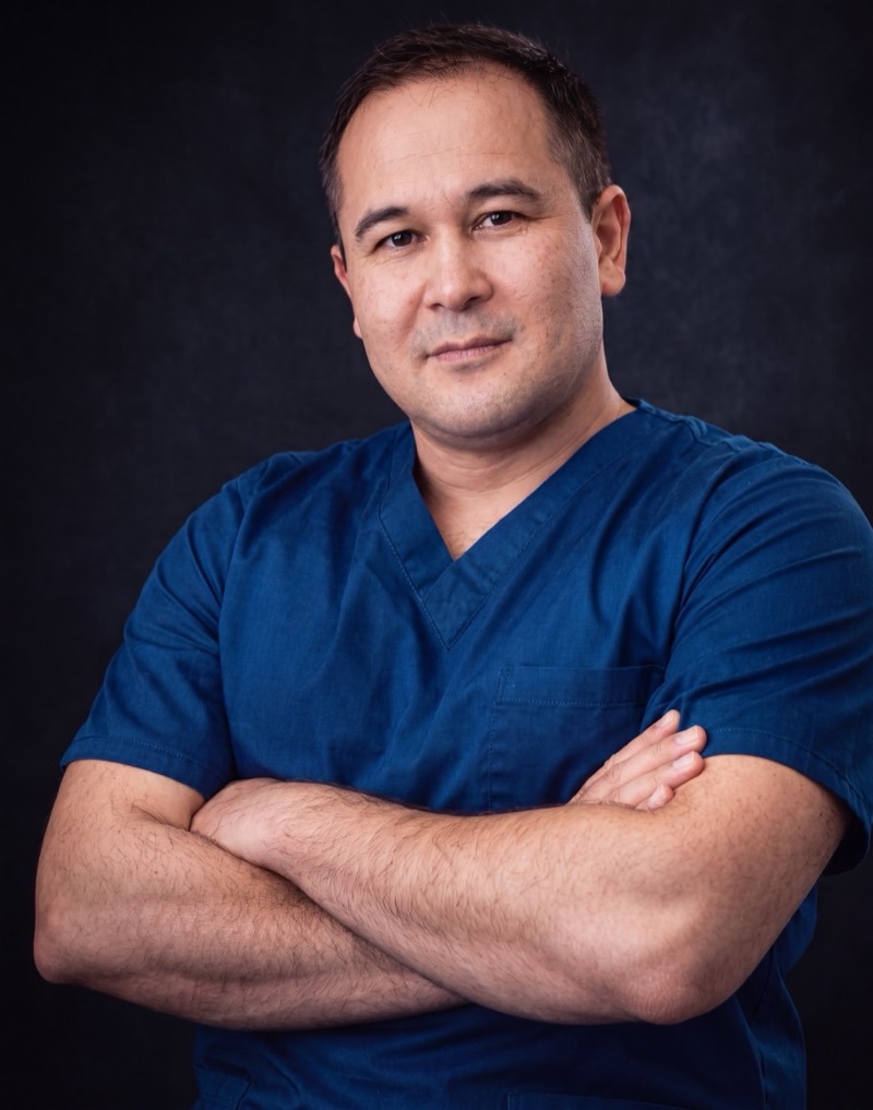 Dr. Azizbek Olloyorov — xirurg urolog-androlog